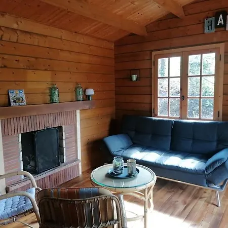 Chalet En Pleine Nature Au Bord D'un Etang *